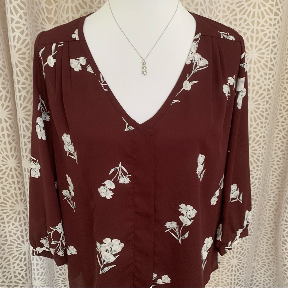 Burgundy top - no tags